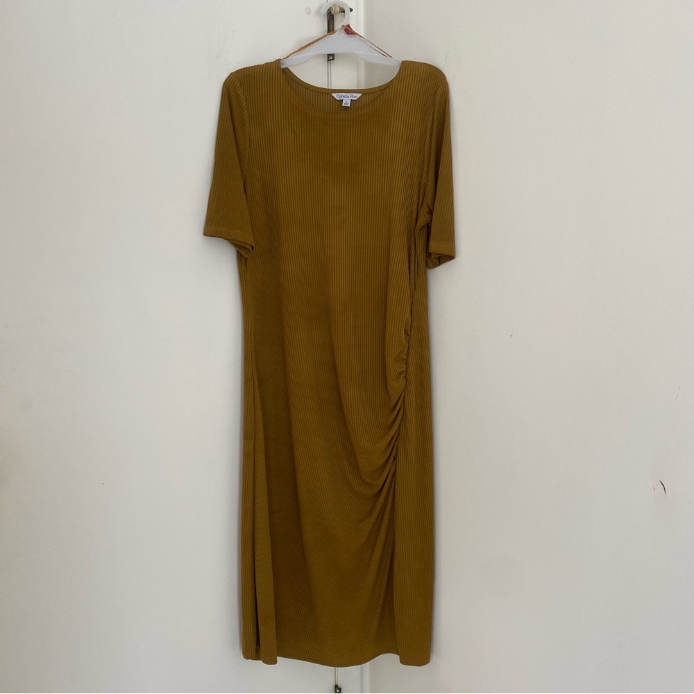 Minimalist Monochrome Brown Ribbed short-sleeve knit midi dress with slit XL